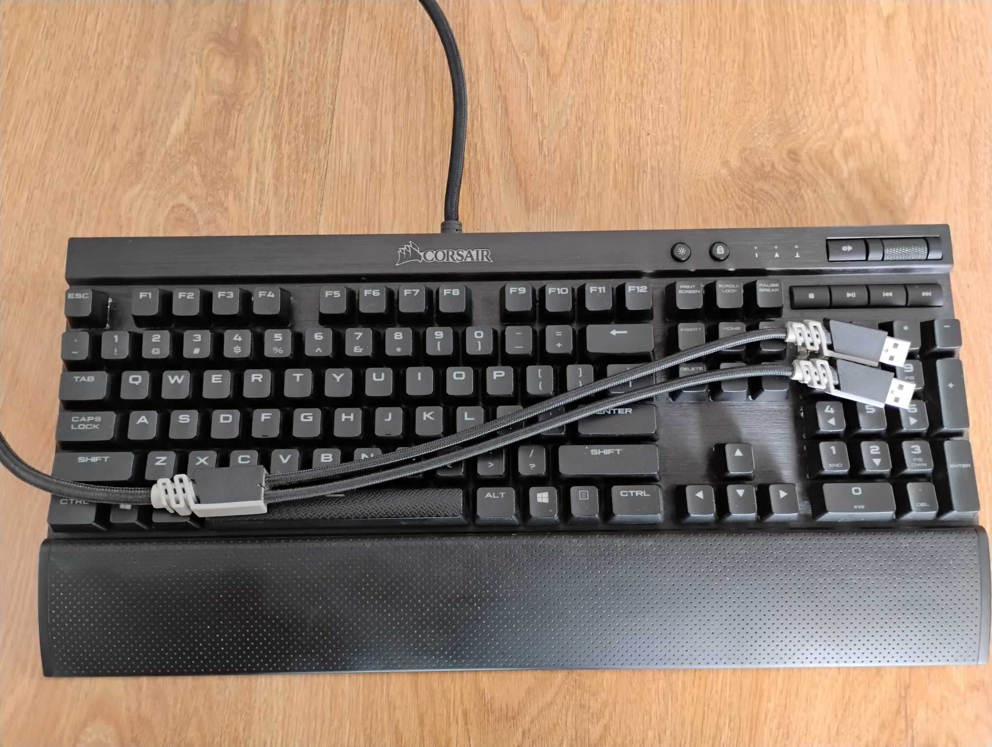 Uszkodzona: Corsair gaming K70 RGB RAPIDFIRE keyboard