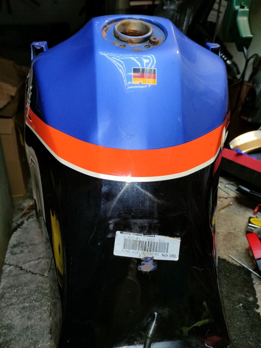 Kawasaki KLR 650 Tengai UPZ22 zbiornik paliwa