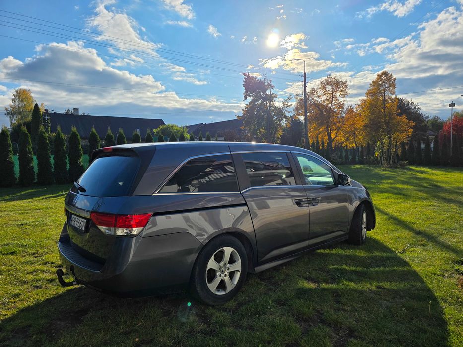 Honda Odyssey 3.5 V6 Benzyna + LPG – rodzinny statek kosmiczny