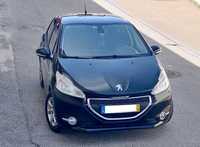 Peugeot 208 em bom estado