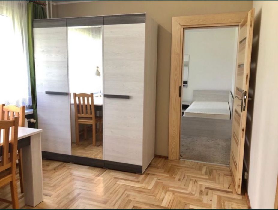 2 pokoje przechodnie blisko UM