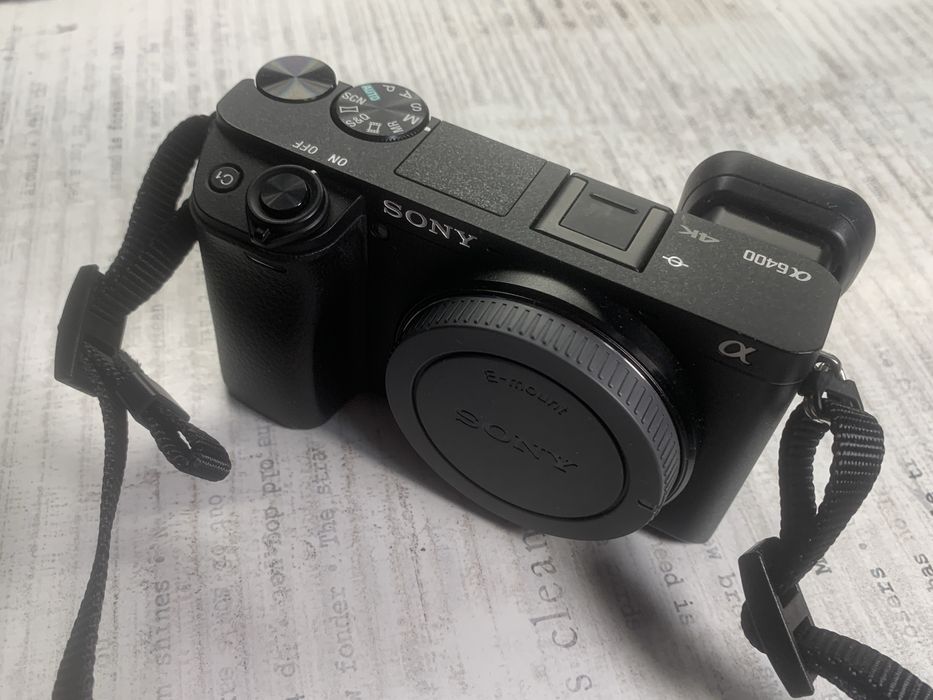 Sony A6400 z gwarancją, mały przebieg + komplet akcesoriów, stan bdb