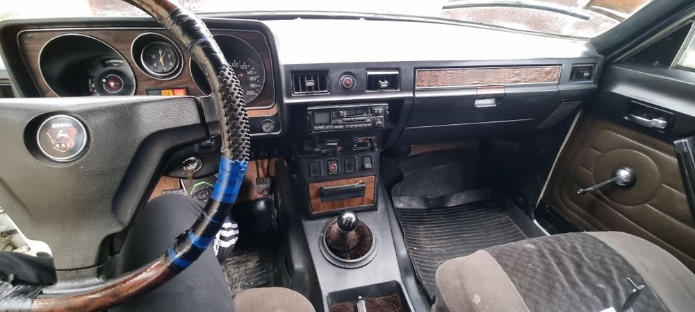 Продам Волгу 2410