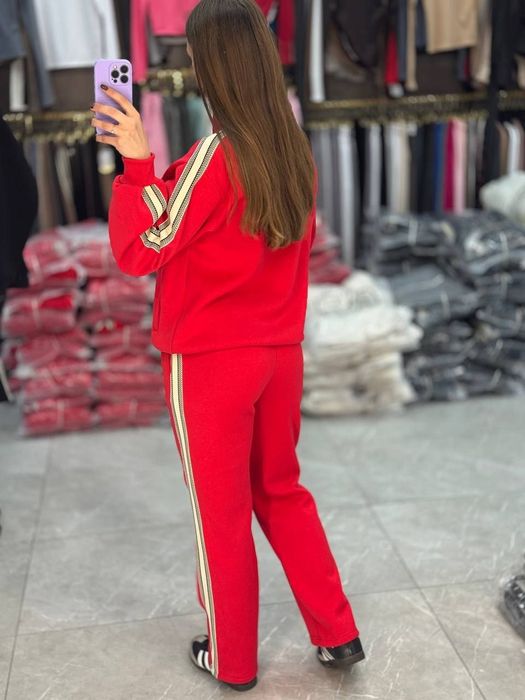 Жіночий костюм зимовий