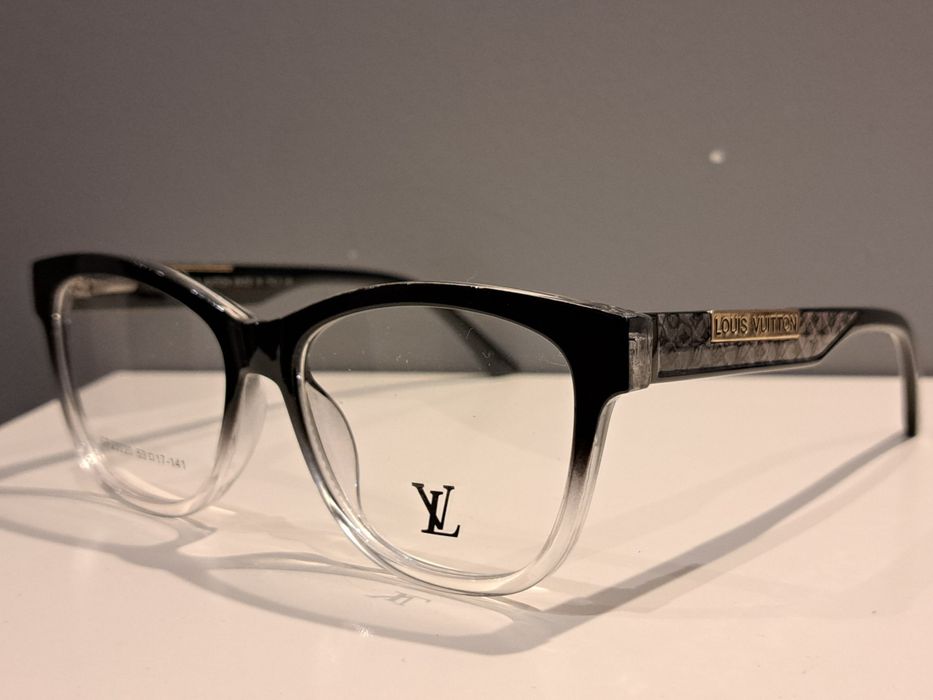 LOUIS VUITTON damskie nowe czarne zerówki oprawki cieniowane