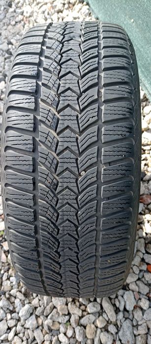 Komplet opon zimowych 225/50/17