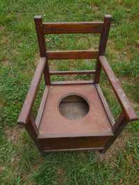 Cadeira latrina antiga
