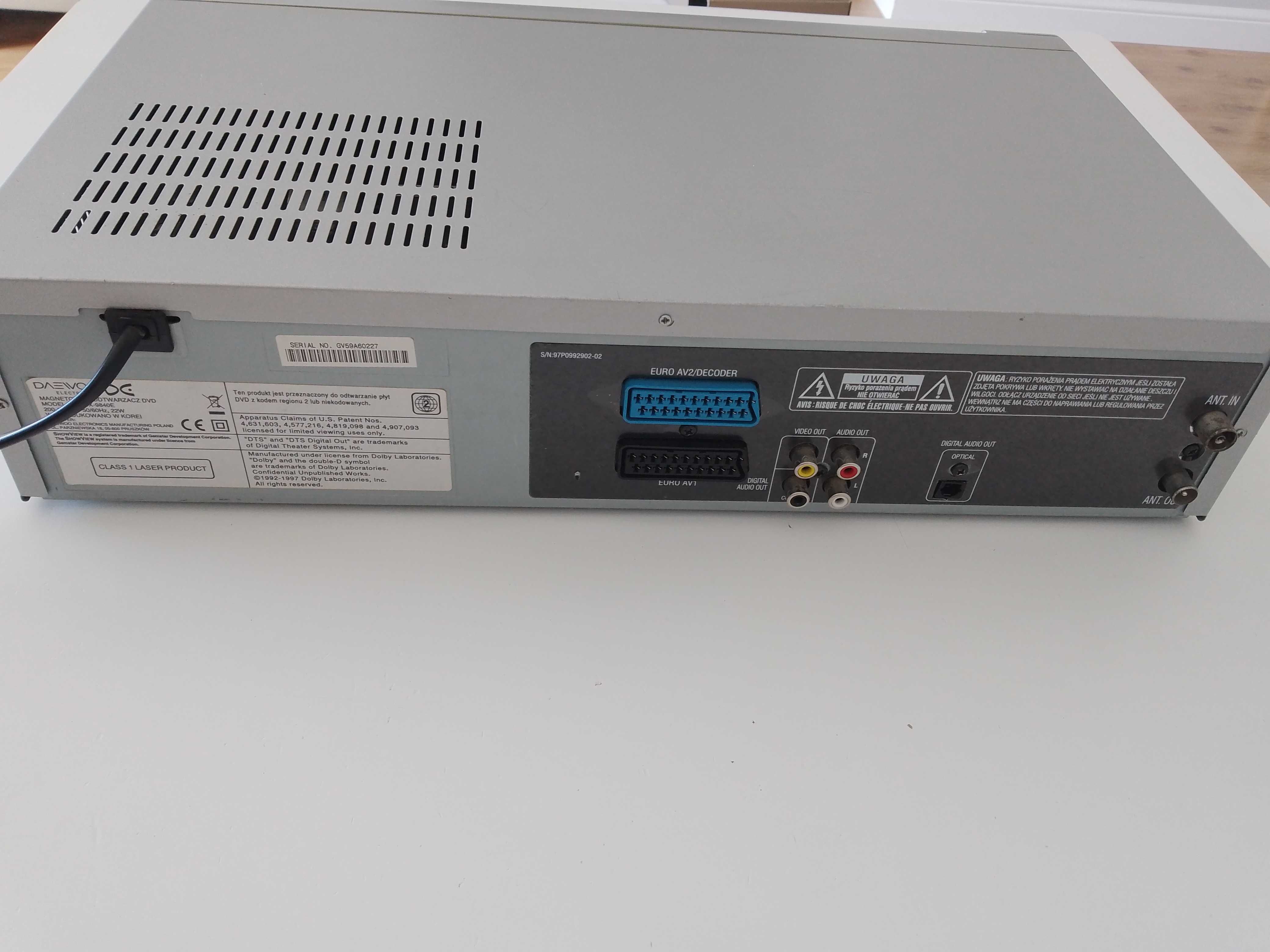 Odtwarzacz COMBO DVD/VHS Daewoo DX-9840E