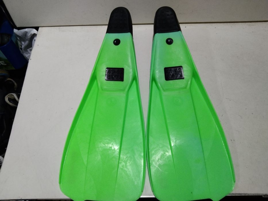 Płetwy do pływania MARES rozmiar M 41-42