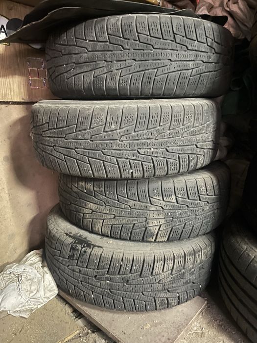 Зимова гума nokian на 14 дисках