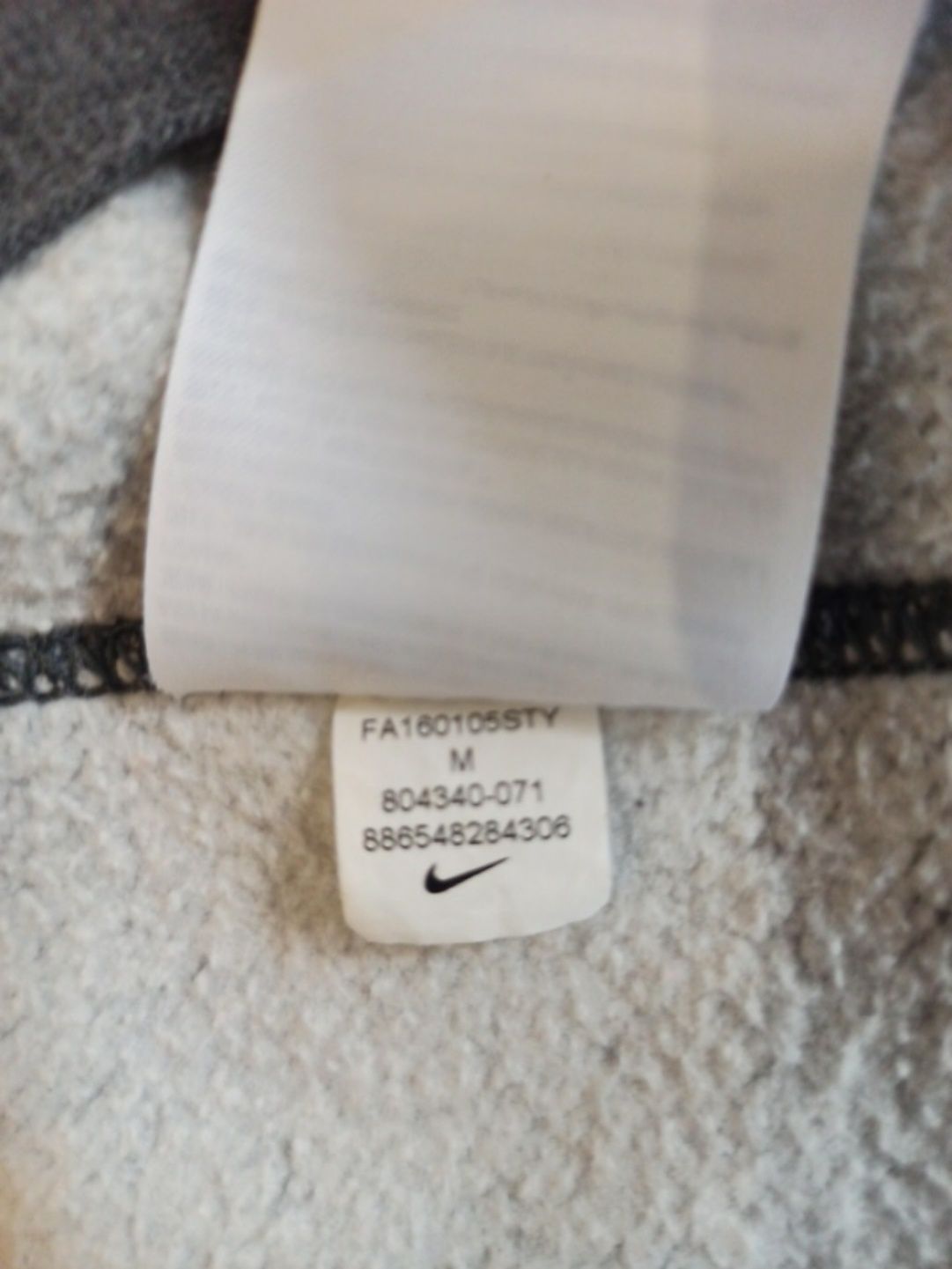 Світшот Nike оригінал
Стан нового
Розмір М,підійде на L
Плечі 46
Груди