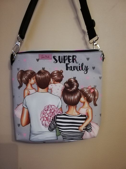 Nowa torebka dla mamy rodzina, 3 córki