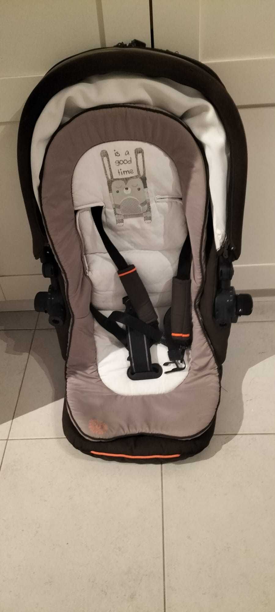 Cadeira e ovo auto com isofix em óptimo estado