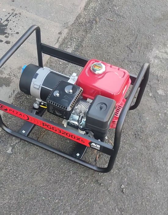 Генератор бензиновий Pezal PGG3200xs