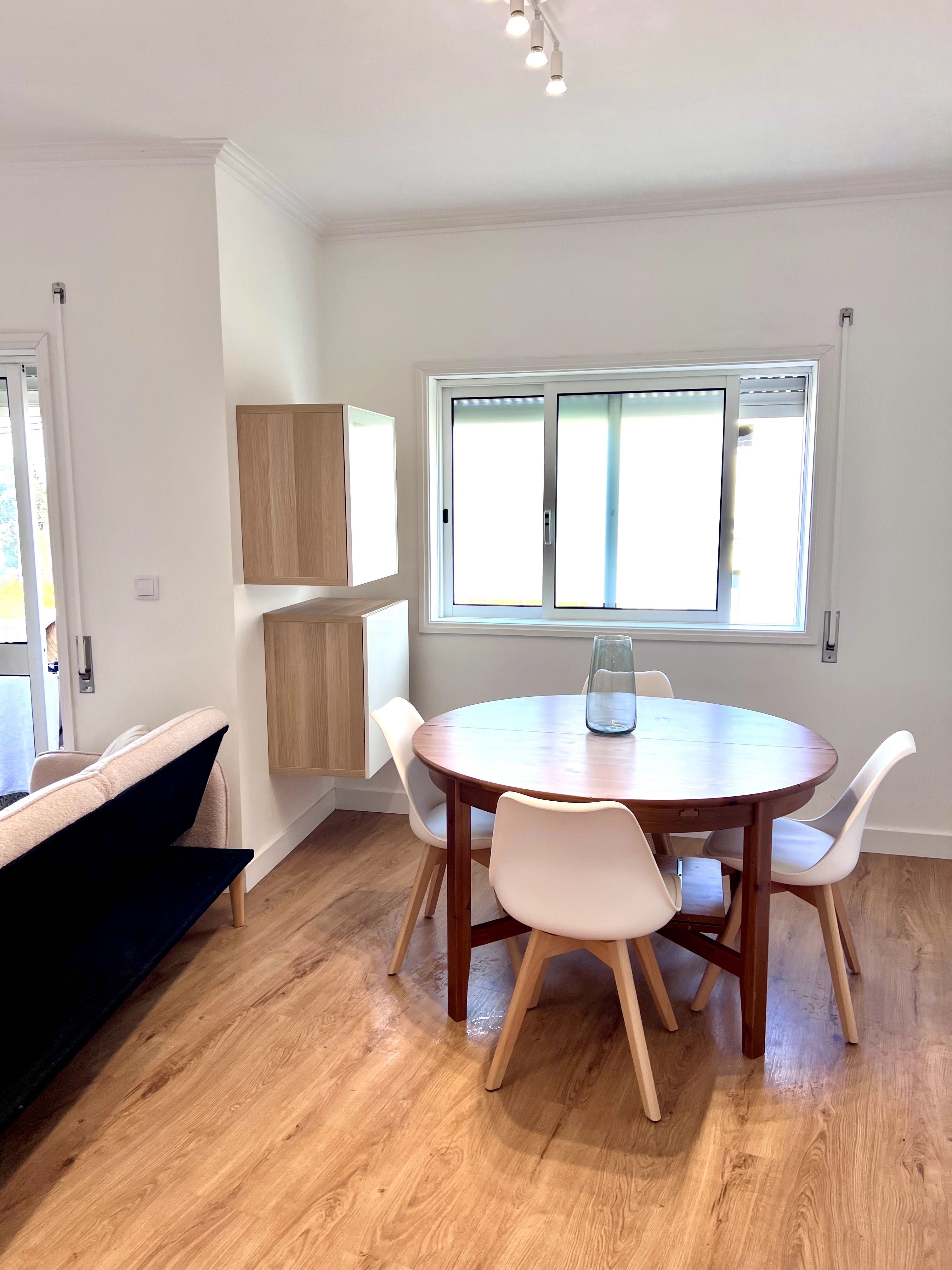 Apartamento T1+1 Todo Remodelado