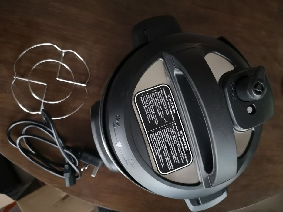 Szybkowar wielofunkcyjny Instant pot Duo, 3l, jak nowy, multicooker,