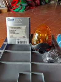 Sinal Luminoso - Nice Lucy Flashing Signal Light