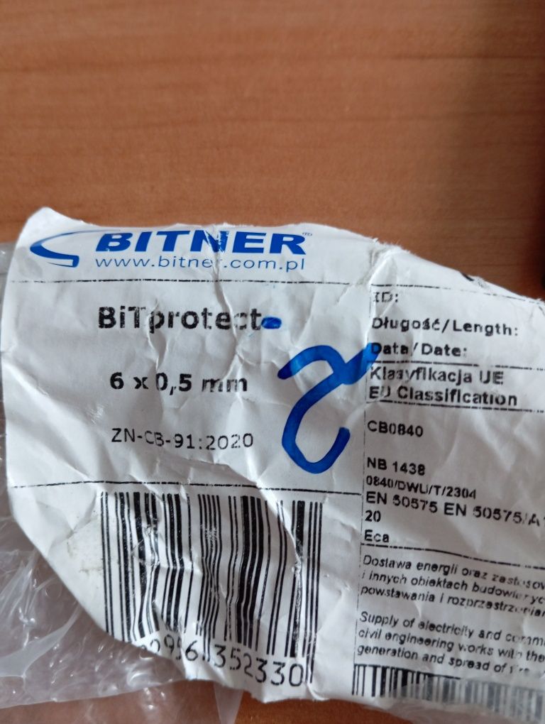 Skrętka UTP kat 5e i przewód 3*4mm