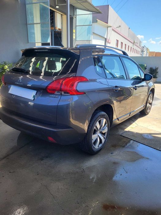 Peugeot 2008 1.2vti 82 cavalos