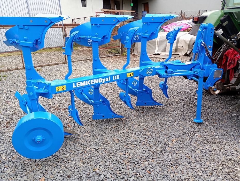 Pług obrotowy hydraulicznie