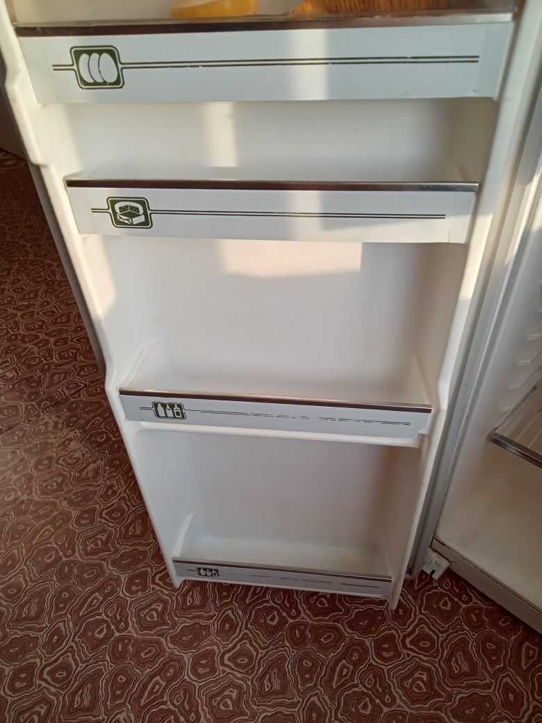 Холодильник Саратов пр-во СССР
