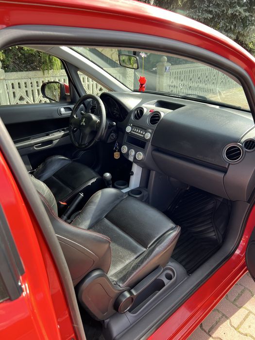 Mitsubishi Colt 1.5 95 KM diesel 2006 rok