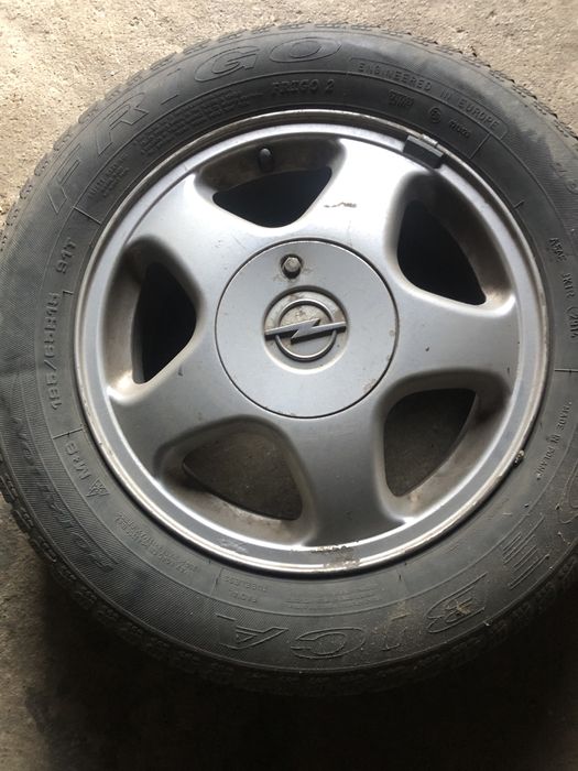 Sprzedam komplet felgi aluminiowe i opony 15