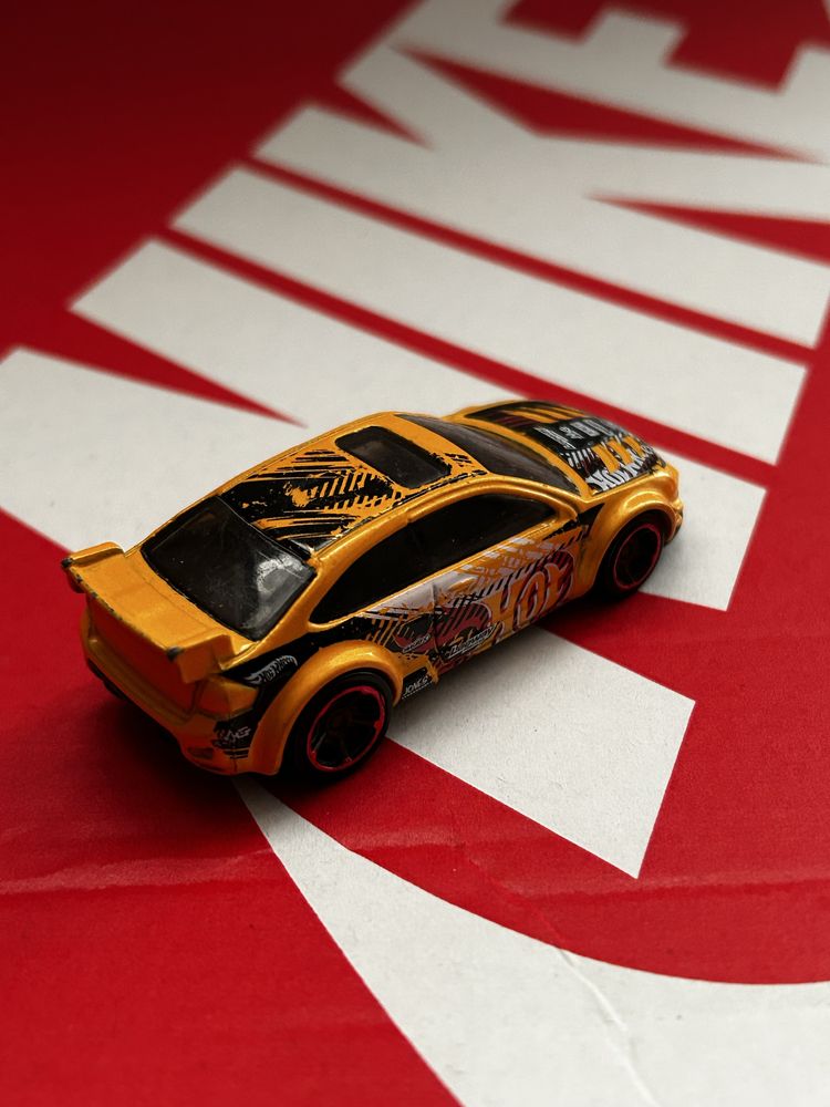 Hot Wheels ’08 Ford Focus