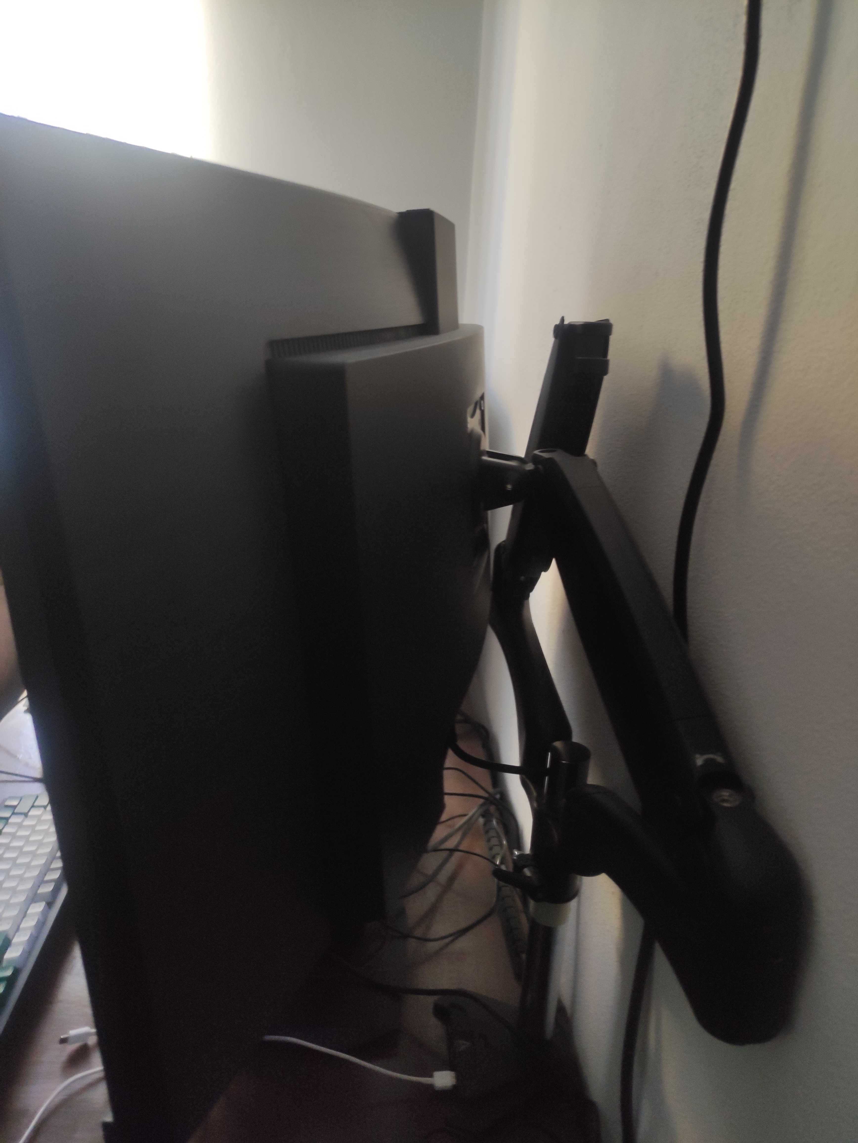 Monitor ultrawide 34" Philips 346p1c 1440p 100Hz 600€MSRP