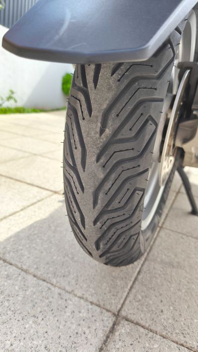 Scooter Honda SH 125i ABS TopBox SmartKey Full LED 3450km - como nova