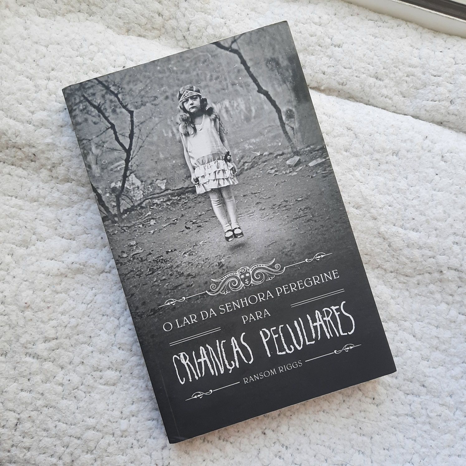 Lar da Senhora Peregrine para crianças peculiares de Ransom Riggs
