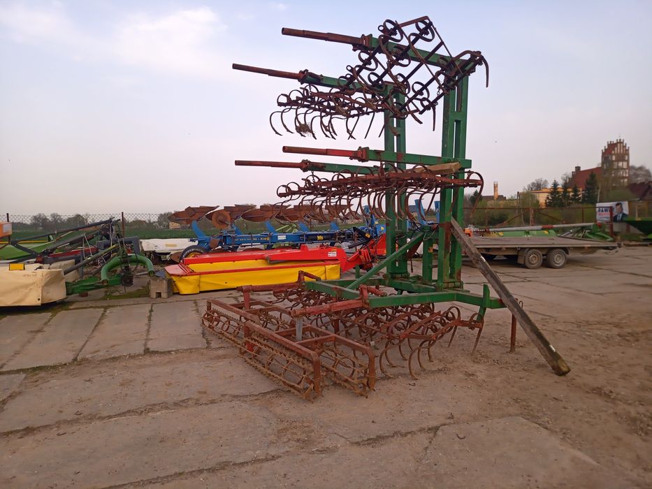 Brona aktywna Agregat uprawowo siewnym  przedsiewny