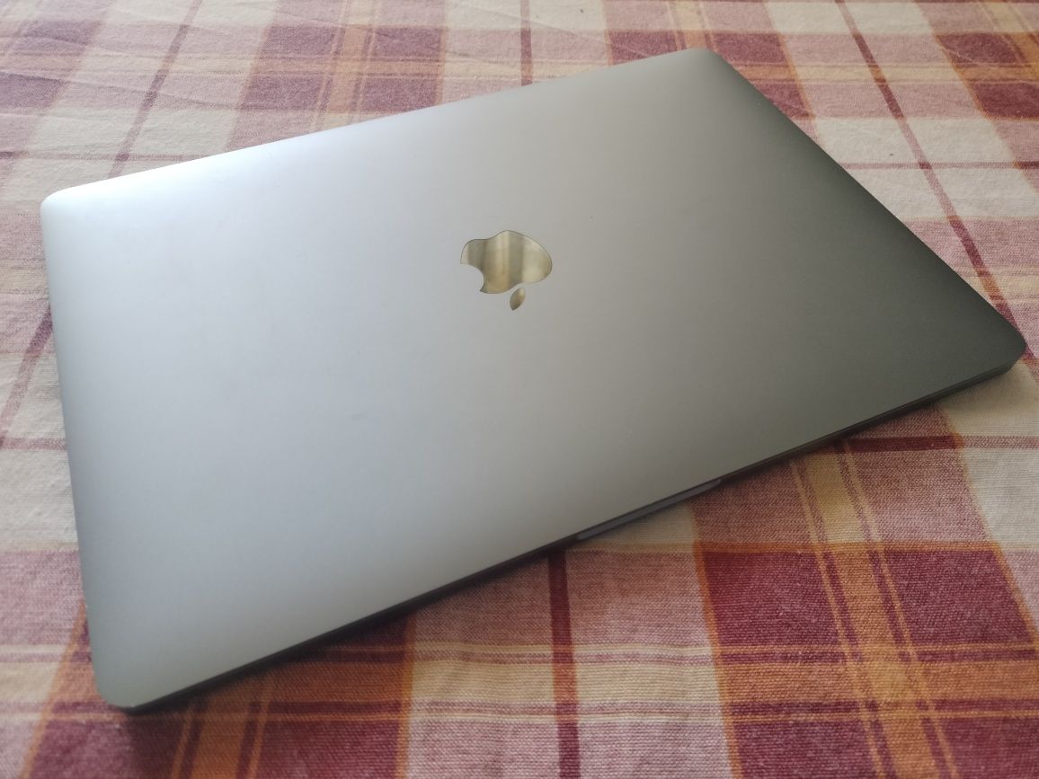 Portátil MacBook Pro excelente estado