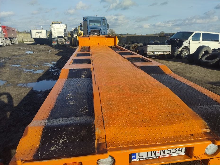 Naczepa niskopodwoziowa Krone