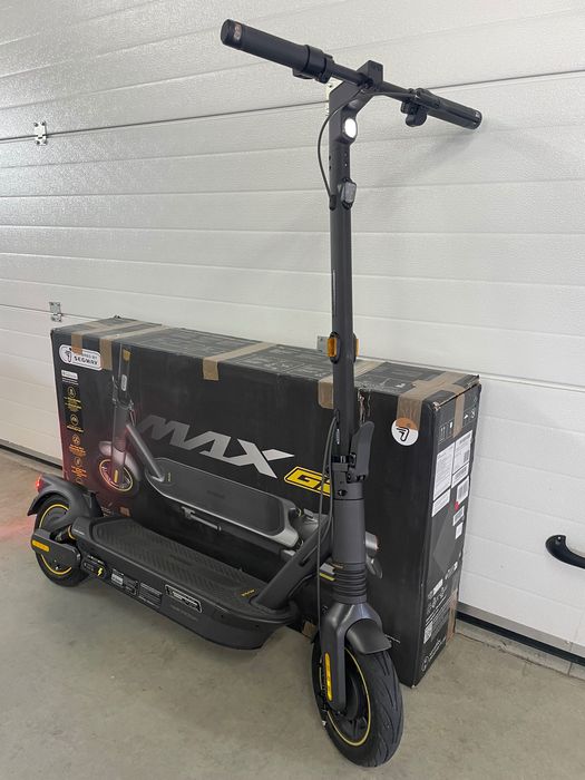 Електросамокат Ninebot MAX G2