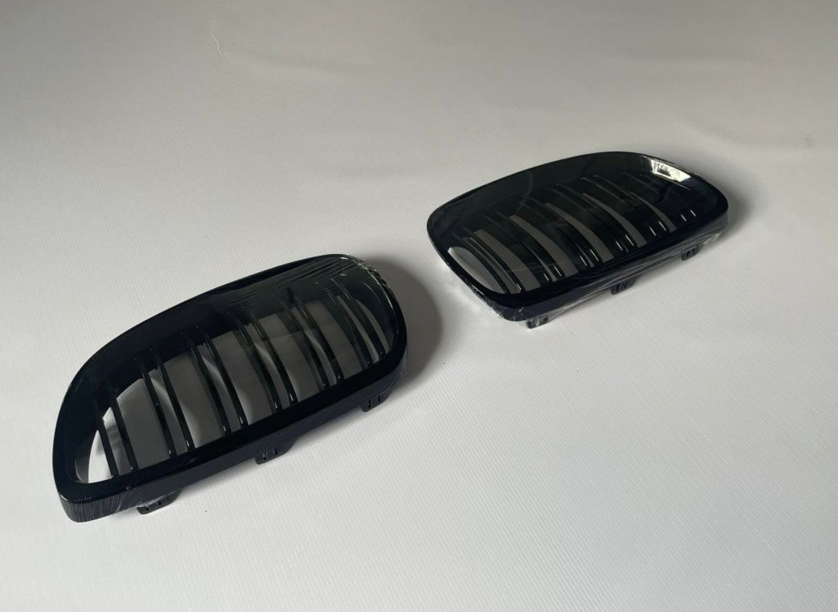 BMW E92 E92 Przedlfit Nerki Atrapy Przedniego Grilla Czarny Połysk