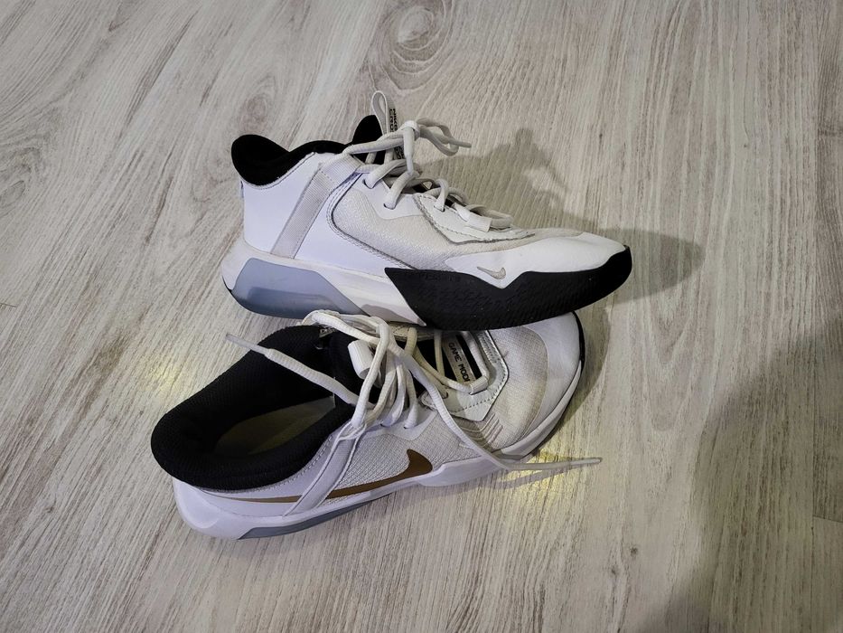 Nike Air Zoom Crossover