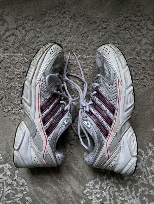 Adidas кроссовки