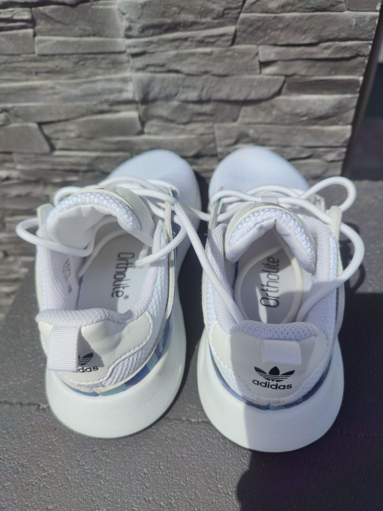 Białe lekkie siateczkowe adidasy Adidas 32 wkładka 20.5cm