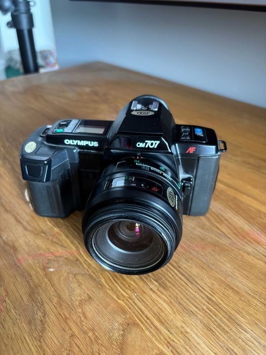 Aparat Olympus Om 707 Af z obiektywem Olympus AF Zoom 35-70 1:3,5-4,5