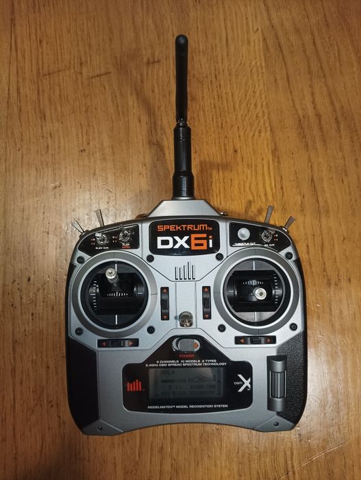 Nadajnik sterownik Spektrum DX6i