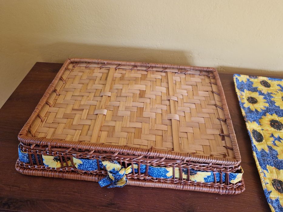 Wiklinowe  kosze,tace