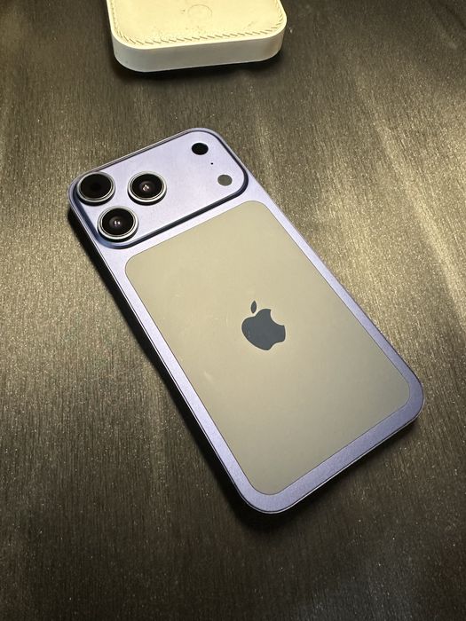 Корпус на Iphone XR и 11 и XS max в виде 17 PRO