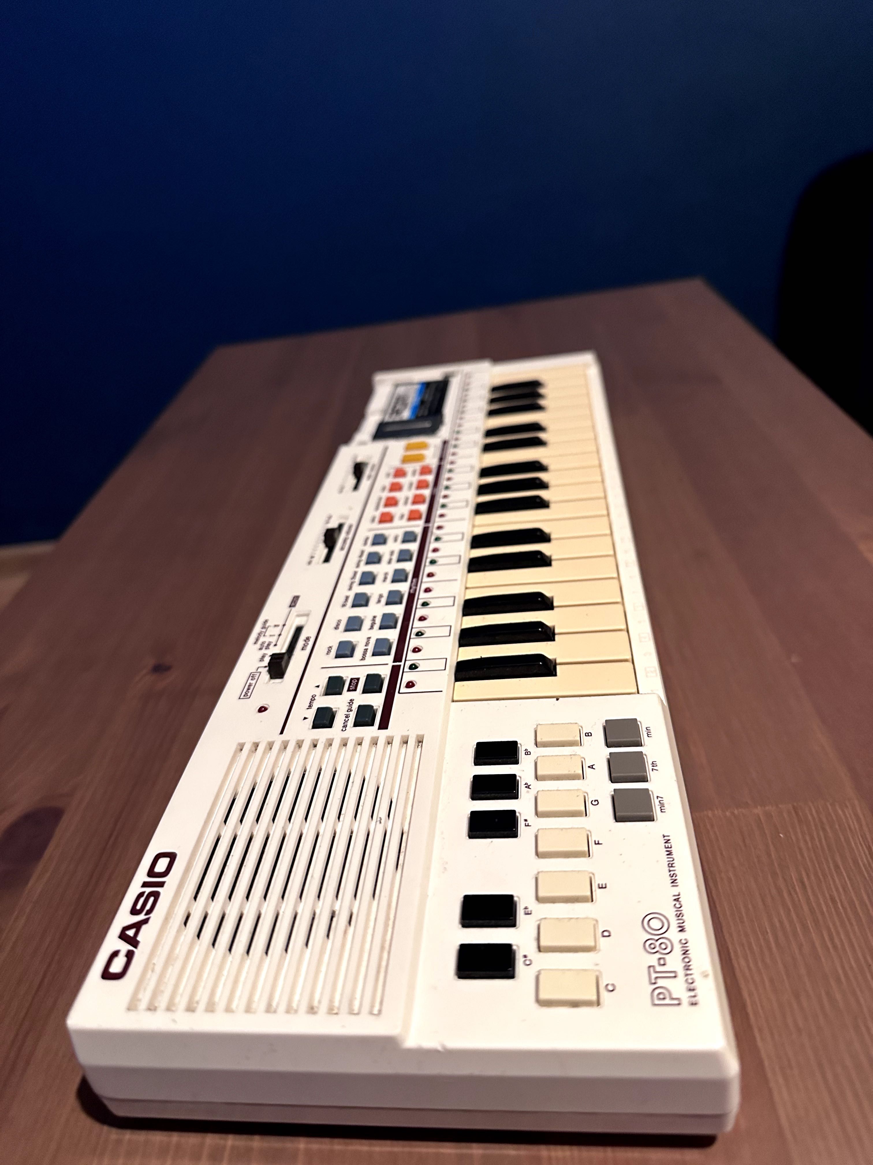 syntezator Casio PT-80 vintage retro