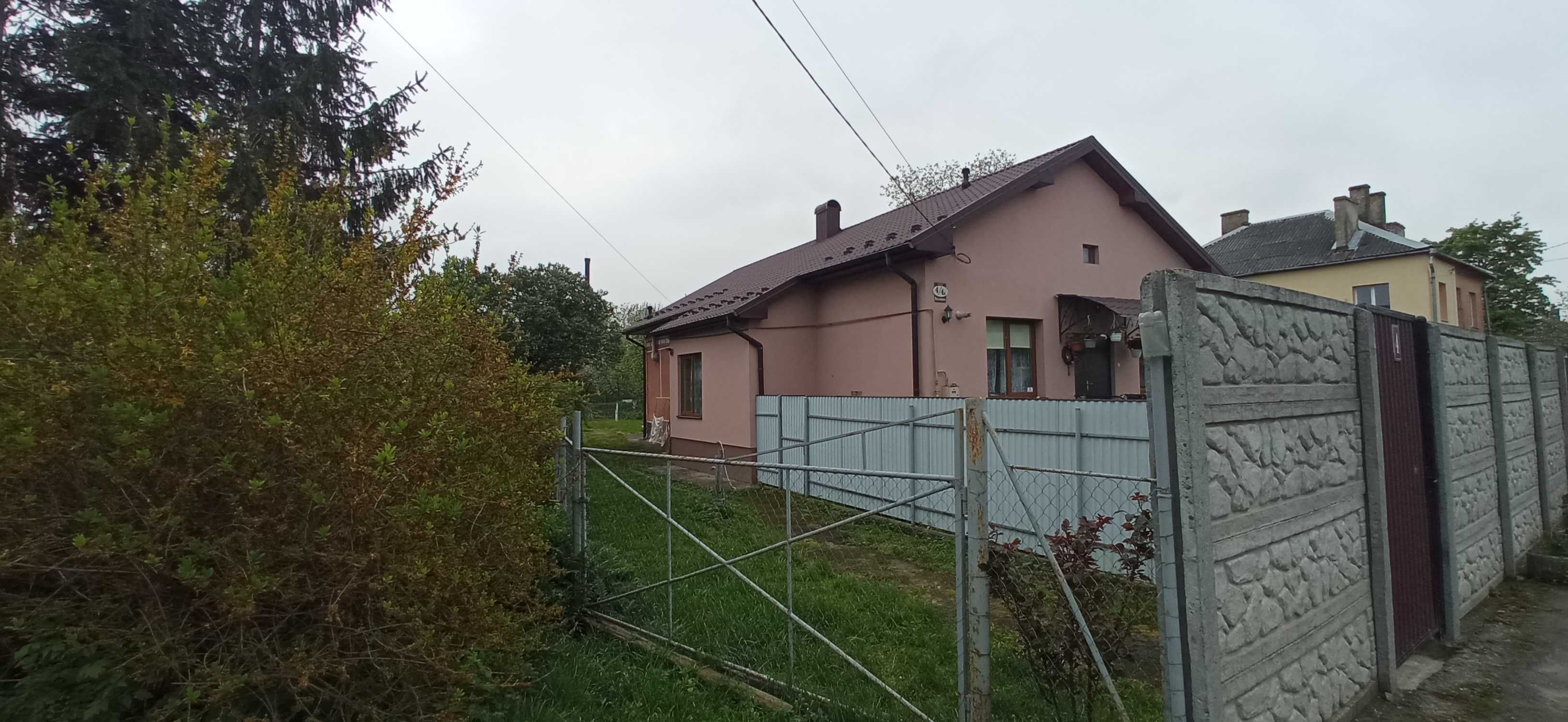 Продається Будинок, 57 м2. Дуплекс, земельна ділянка. Місто