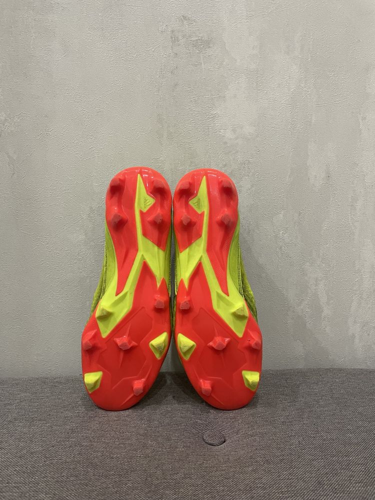 Професійні футбольні бутси копочки взуття Adidas Predator, розмір 40