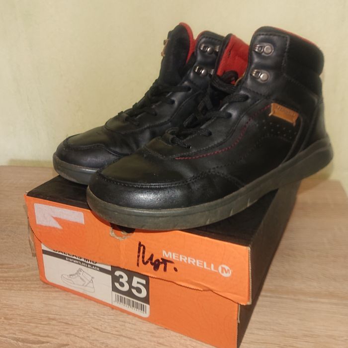 Продам ботинки Merrell 35 размер