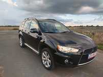 Mitsubishi Outlander Mitsubishi Outlander 2011 – komfortowy SUV, idealny dla rodziny!