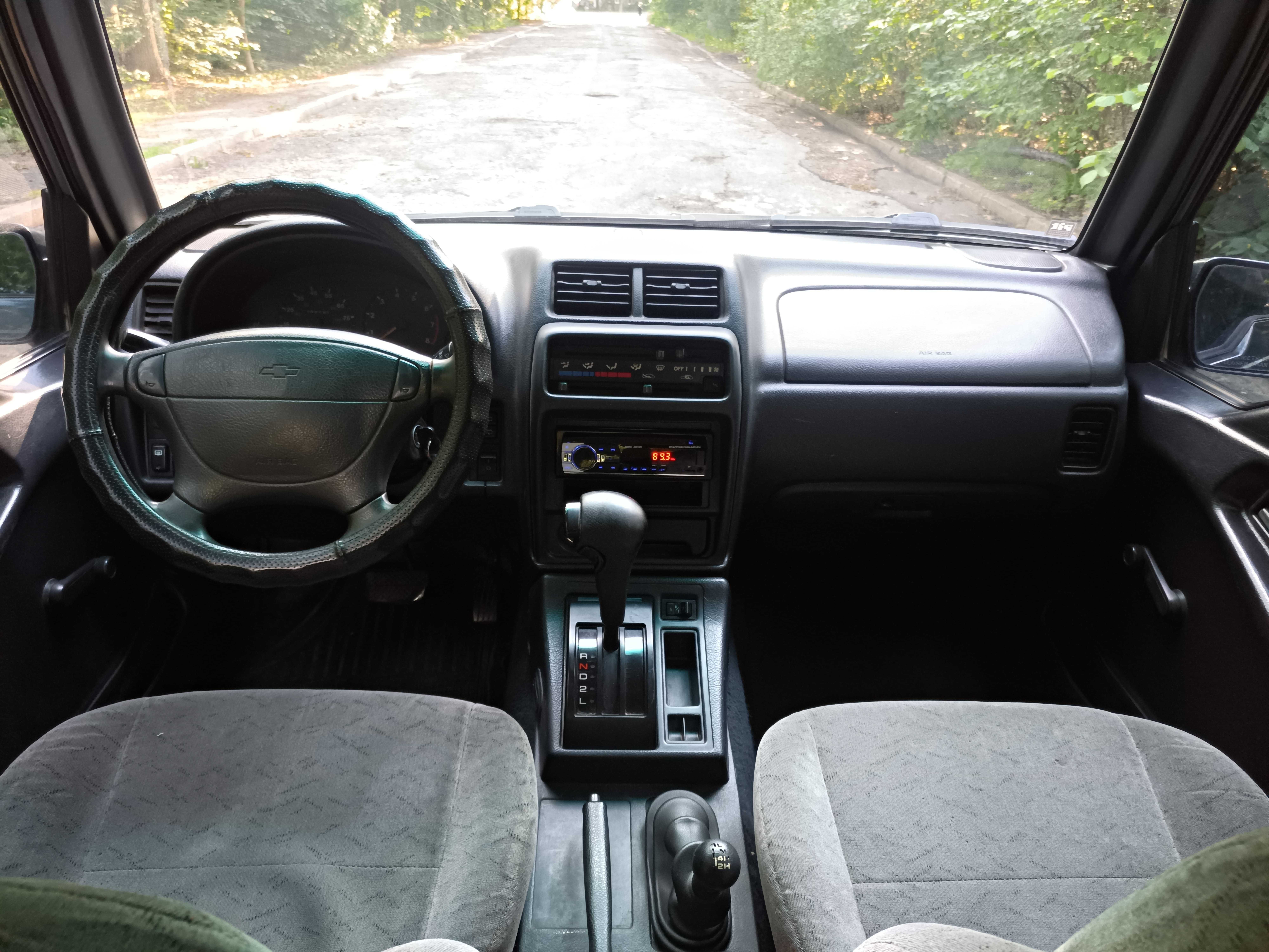 Продам Chevrolet Tracker 1998