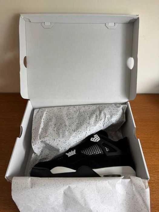 Buty meskie Mokasyny Jordan_4_Retro_White_Thunder R.42